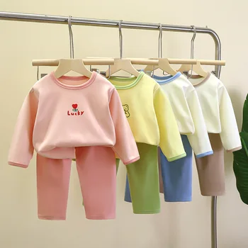 2023 Нов детски комплект за домашно облекло Пролетна есенна пижама Момичета Дълъг ръкав Две части Детски дрехи Бельо Екипировки