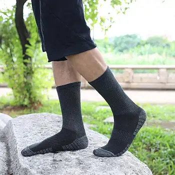 6 чифта спортни чорапи Дишаща защита на краката Удебеляване Топли чорапи в средата на тръбата Чорапи за работа на открито за жени и мъже