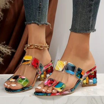 Дамски цветни буци токчета сандали кристал декор приплъзване на отворени пръсти средата токчета стилен ежедневно облекло сандали
