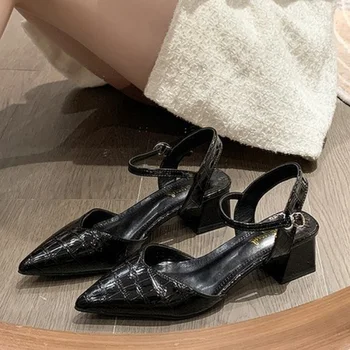 Жените заострени пръсти помпи средата буци токчета прашка сандали обувки лято нов реколта жена дама женски сандали обувки