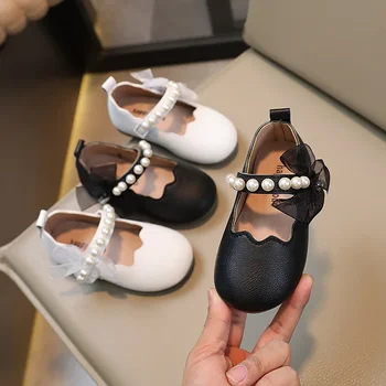 Нови момичета единични принцеси обувки перла плитки детски плоски детски бебешки обувки Bowknot 2023 пролет есен сватбено парти подарък